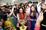 karisma kapoor at Vibrant Vivaah Ahmedabad event (3).JPG